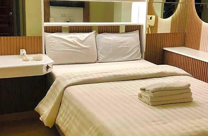 Paradise Hotel