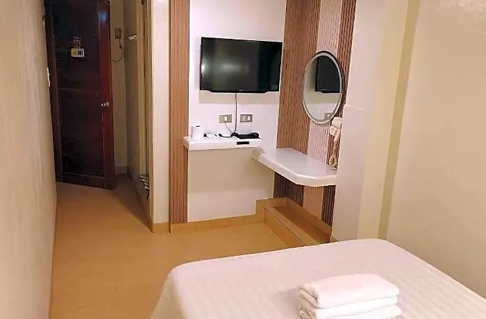 Paradise 3* Manila